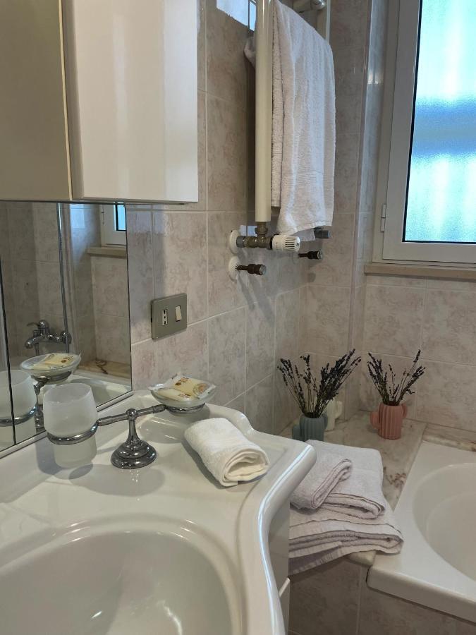 Apartament Renza House Chiaia Neapol Zewnętrze zdjęcie